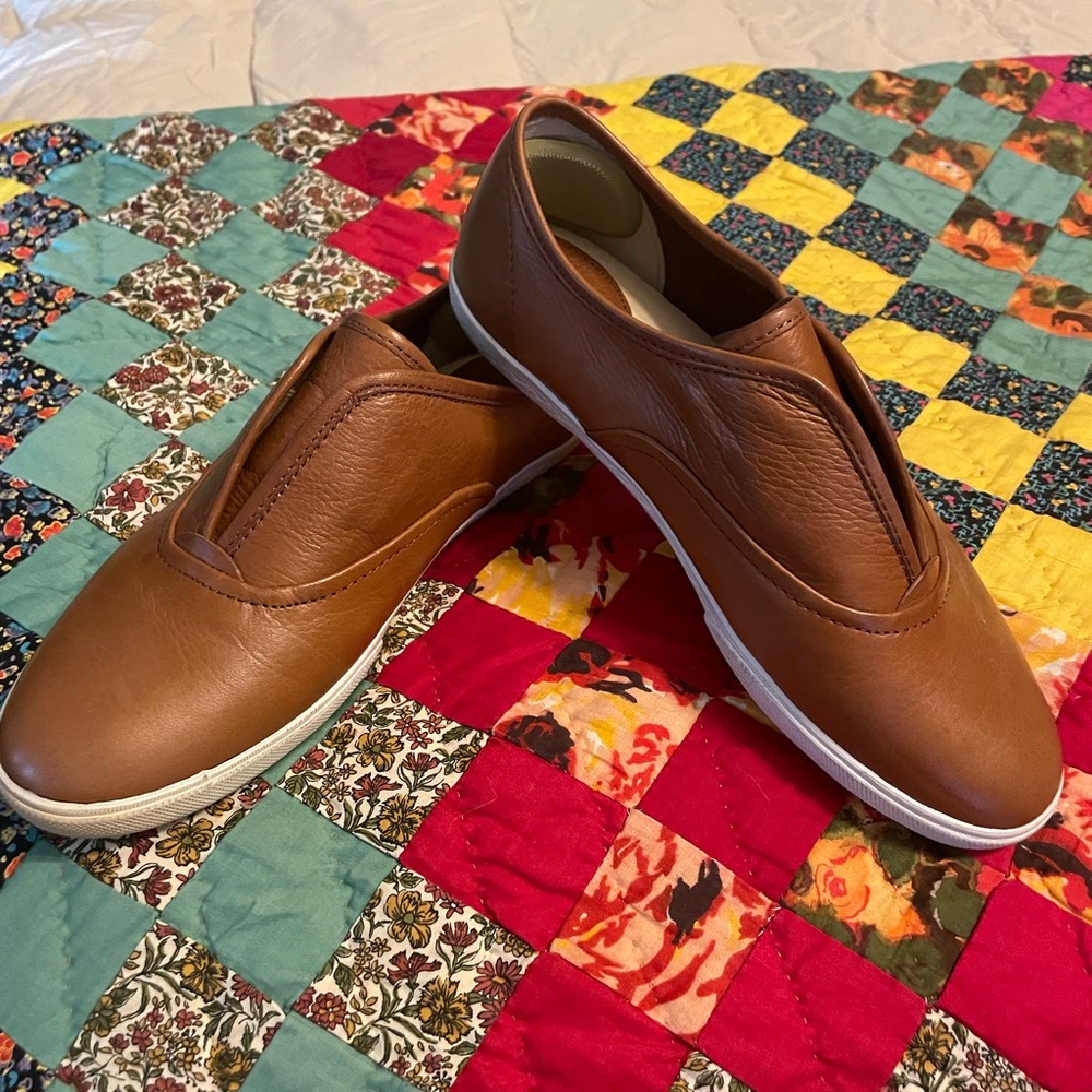 Frye leather flats